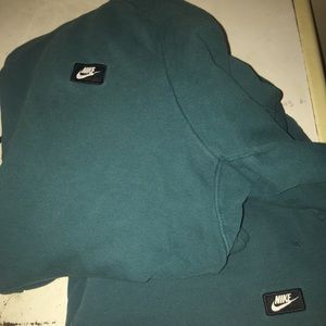 Nike sweatsuit set